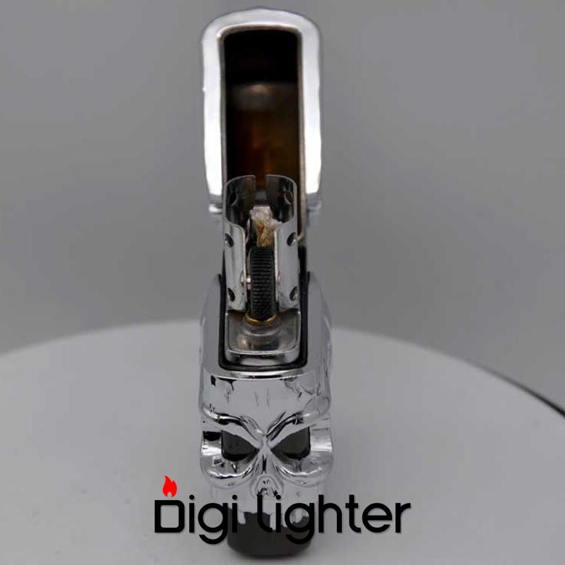 فندک زورو کد جمجمه 207 فندک زورو کد جمجمه 207