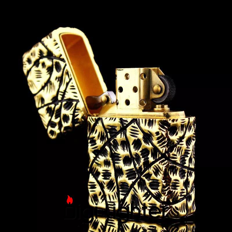 فندک زورو کد 2001 فندک زورو کد 2001