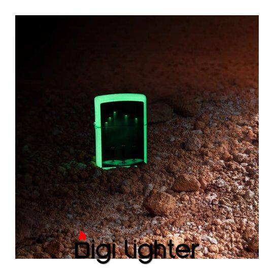 Zippo-49487-Glow-in-the-Dark-Alien (1)